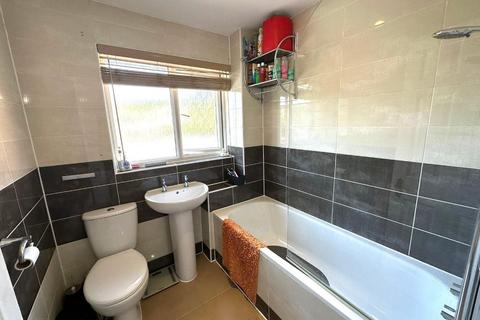 44 Beaumont Drive, Northampton, NN3 8PS