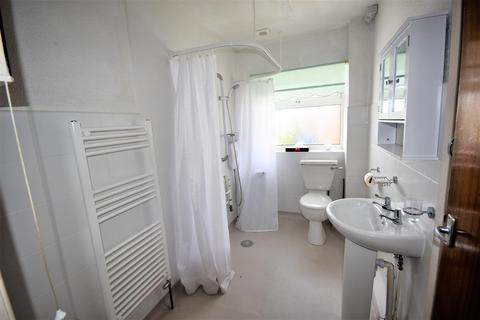 Shangri La Carr Lane, Goole, DN14 6LY