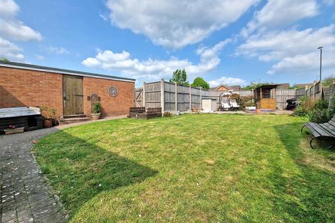 8 Orchard Rise, Tibberton, Gloucester, GL19 3AT