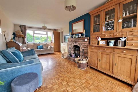 8 Orchard Rise, Tibberton, Gloucester, GL19 3AT