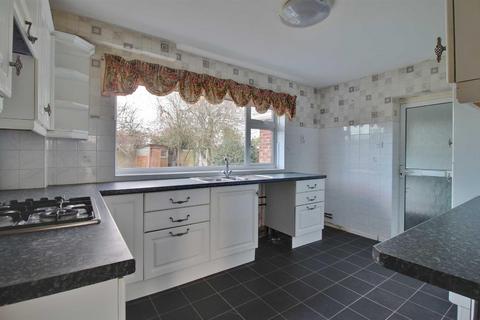 4 bedroom link detached house to rent, Honeythorn Close, Hempsted