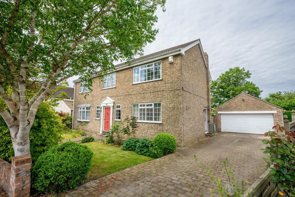 Milestone Avenue, Rufforth, York 4 bed detached house for sale £550,000