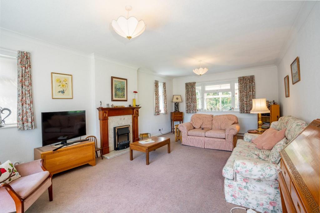 Milestone Avenue, Rufforth, York 4 bed detached house for sale £550,000