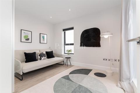 3 bedroom house for sale - Whittlebury Mews East, London NW1