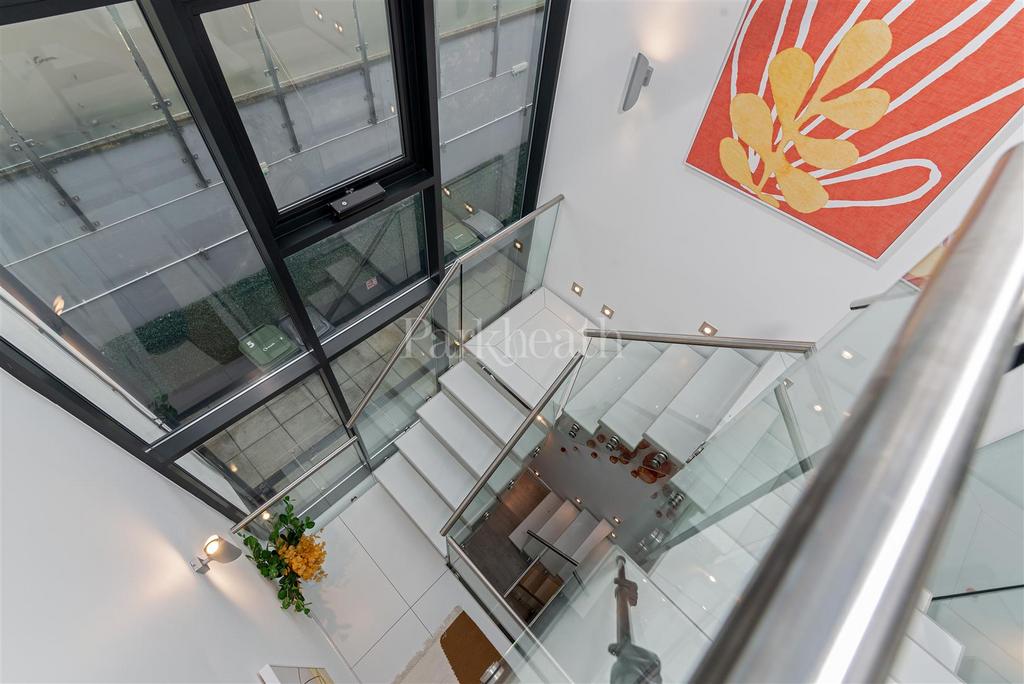 Whittlebury Mews NW1 8 EQ-3.jpg