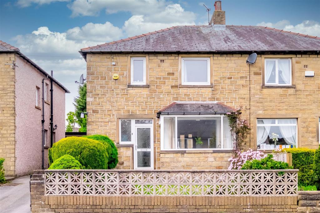 Grange Road, Golcar, Huddersfield, HD7 4 bed semidetached house for