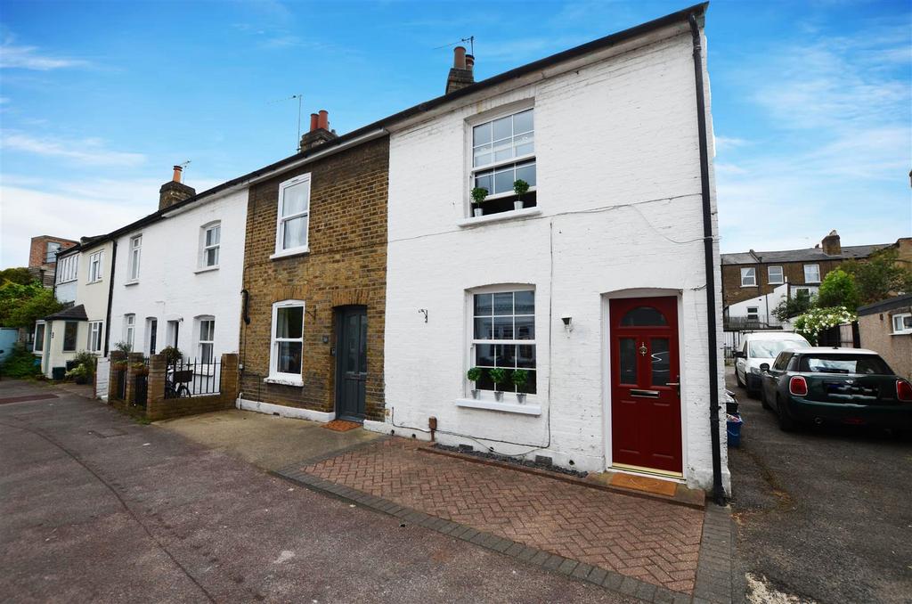 Walpole Place, Teddington 2 bed house for sale £669,950