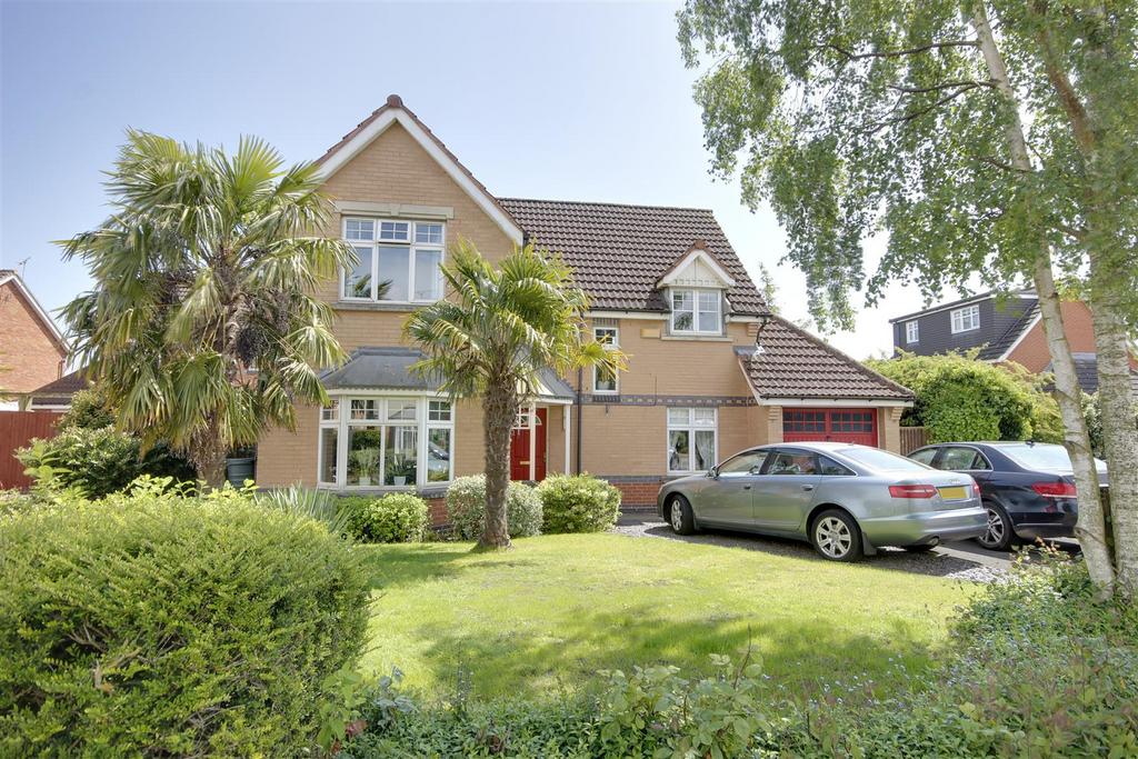 Swaledale, Elloughton 4 bed detached house for sale £360,000