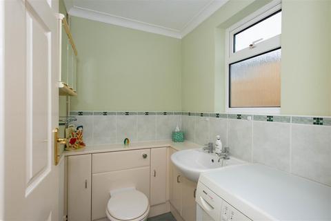 112 Crescent Drive, Petts Wood, Orpington, BR5 1BE