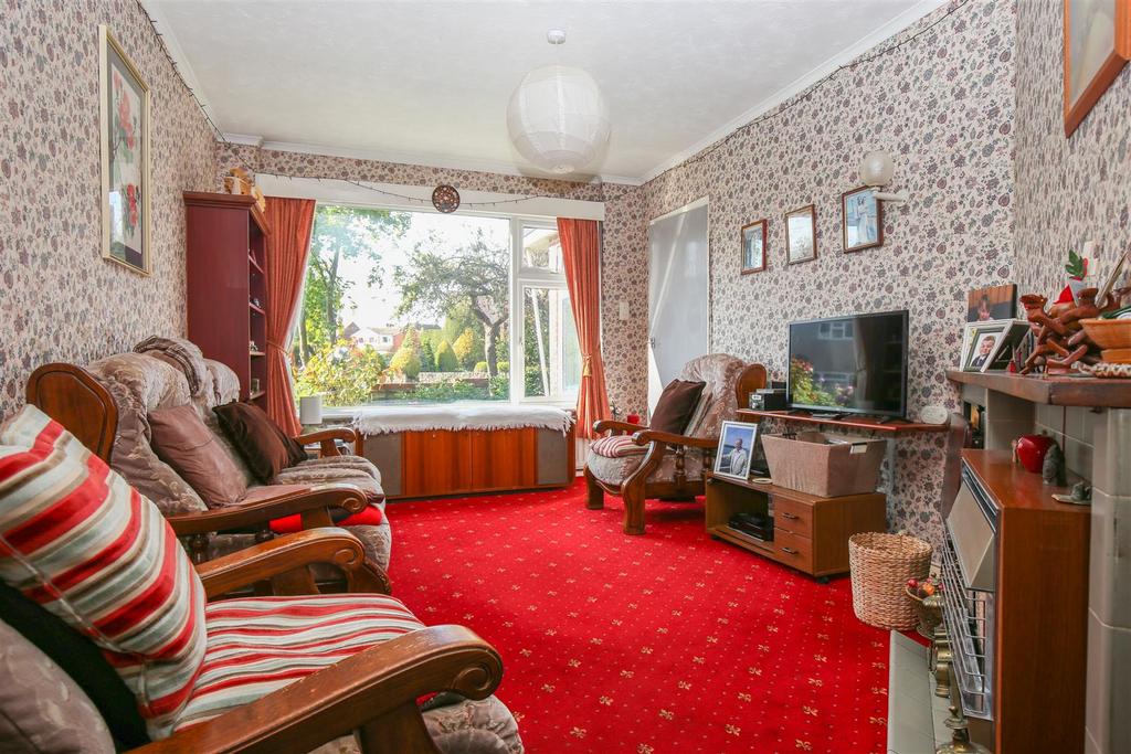 Hall, Borough Green, Sevenoaks 3 bed semidetached house for
