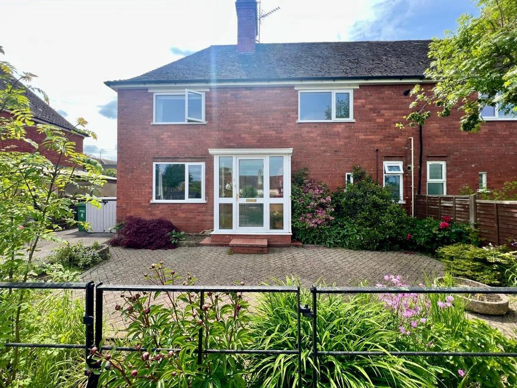 The Croft, Cam, Dursley 3 bed semidetached house £325,000