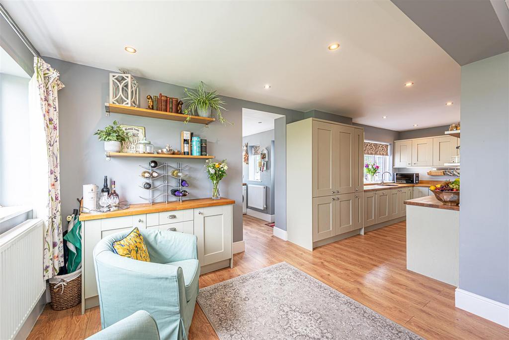 Kitchen/Sitting Room