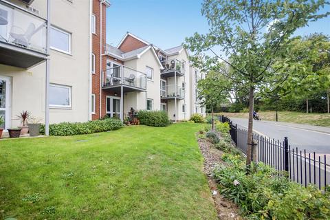 1 bedroom apartment for sale, Somers Brook Court, Newport, PO30 5UN