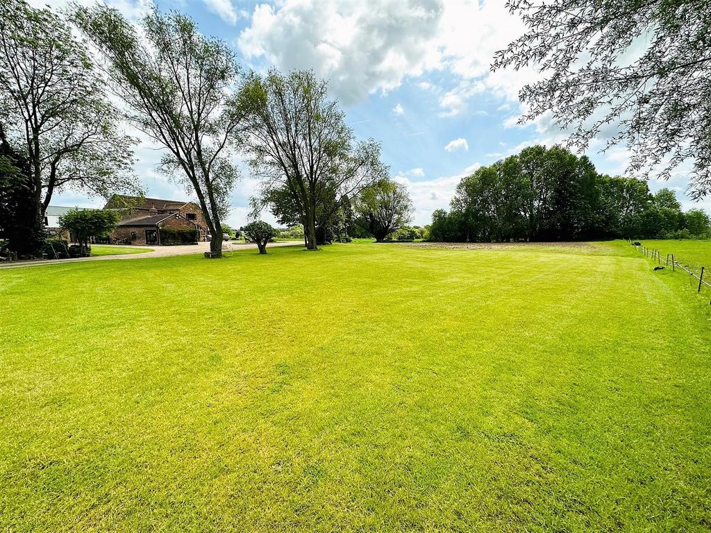 Front9.jpg