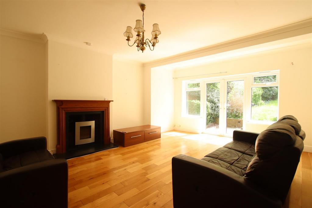 Knightlow Road, Birmingham 4 bed house £1,995 pcm (£460 pw)