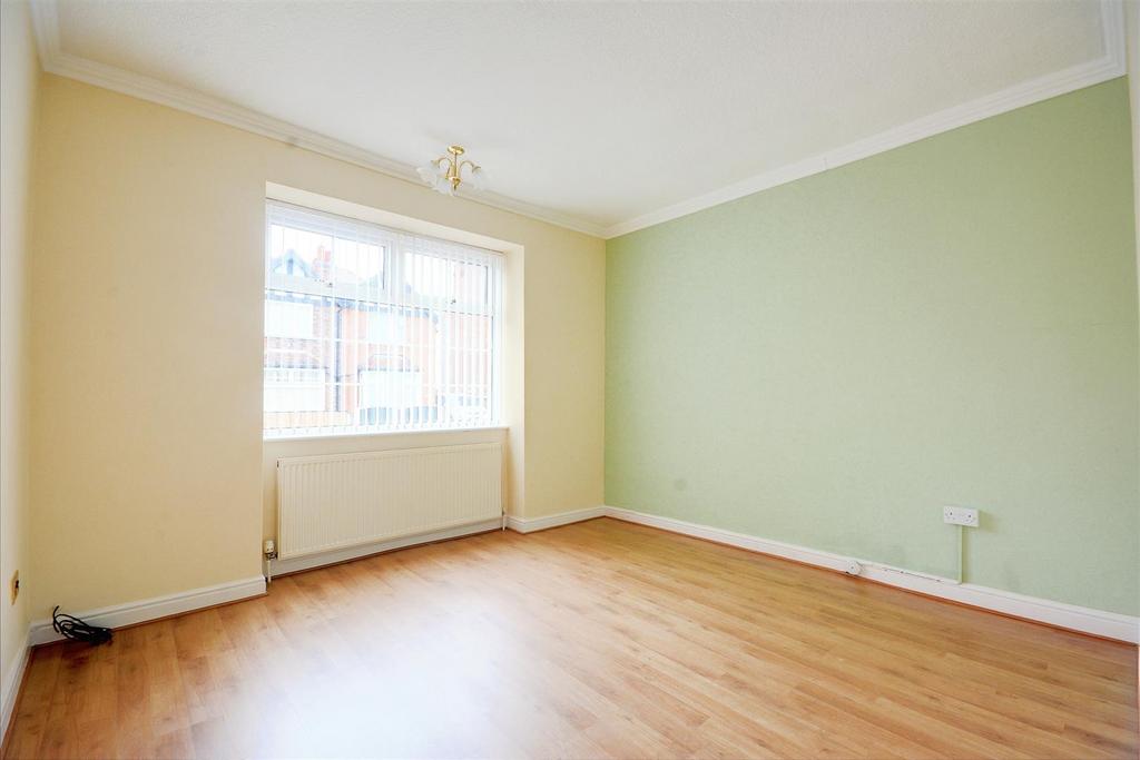 Bedroom 1.jpeg