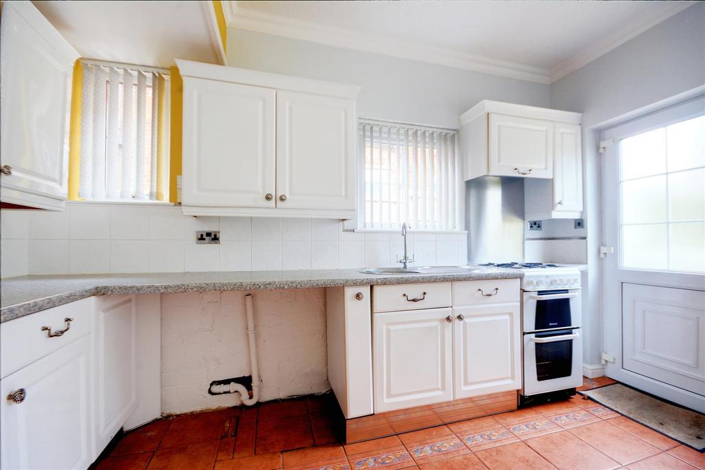Kitchen 1.jpeg