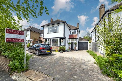 95 Bradstock Road, Epsom, KT17 2LF