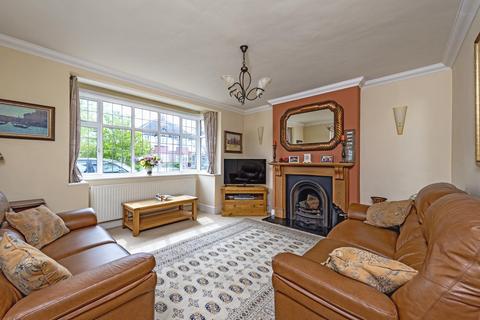 95 Bradstock Road, Epsom, KT17 2LF