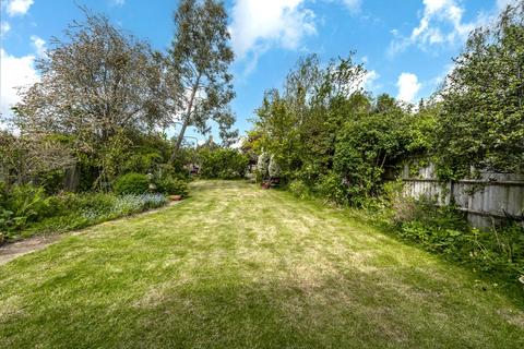 95 Bradstock Road, Epsom, KT17 2LF