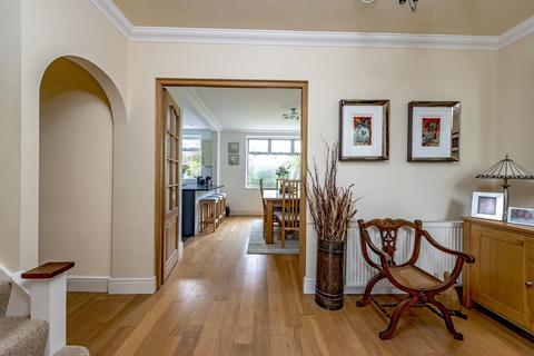 95 Bradstock Road, Epsom, KT17 2LF