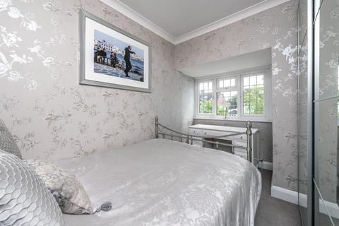 95 Bradstock Road, Epsom, KT17 2LF