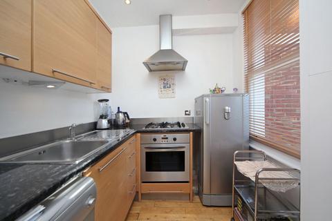 1 bedroom apartment to rent, Crockerton Road, London, SW17