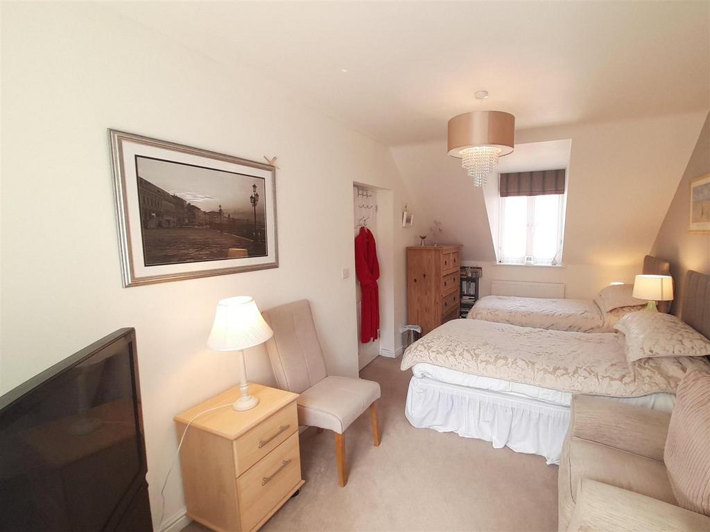 Bedroom 2.jpg