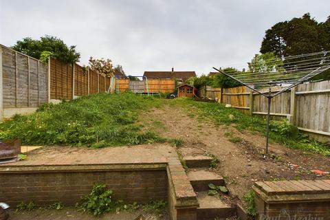 17 Godric Crescent, New Addington, Croydon, CR0 0HR