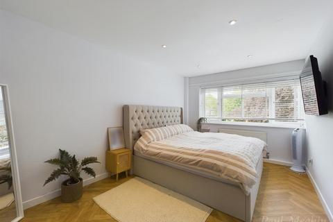 23 Osward, Croydon, CR0 9HA