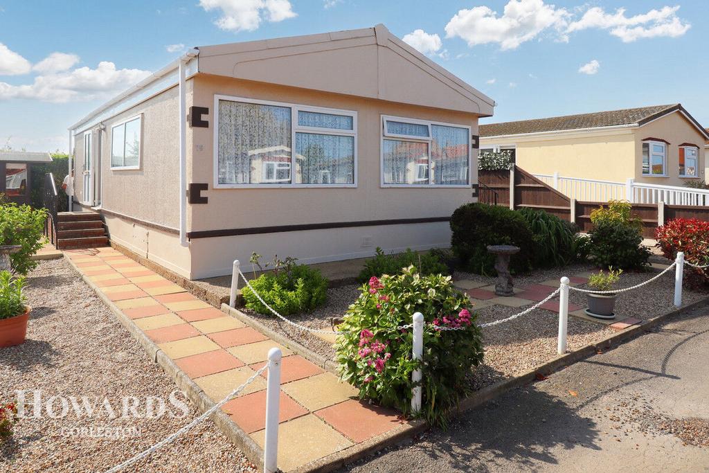 Blue Sky Close, Bradwell 2 bed park home for sale £130,000
