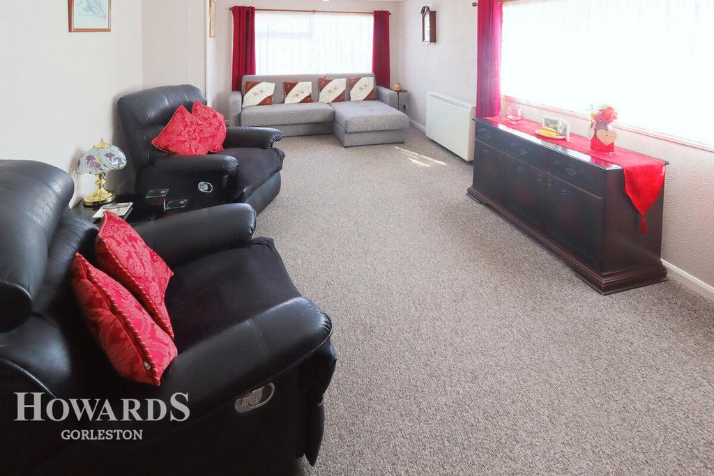 Blue Sky Close, Bradwell 2 bed park home for sale £130,000