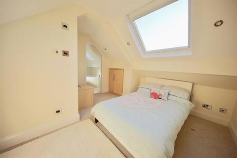 4 bedroom flat to rent - The Rhyddings, Birtle, Bury