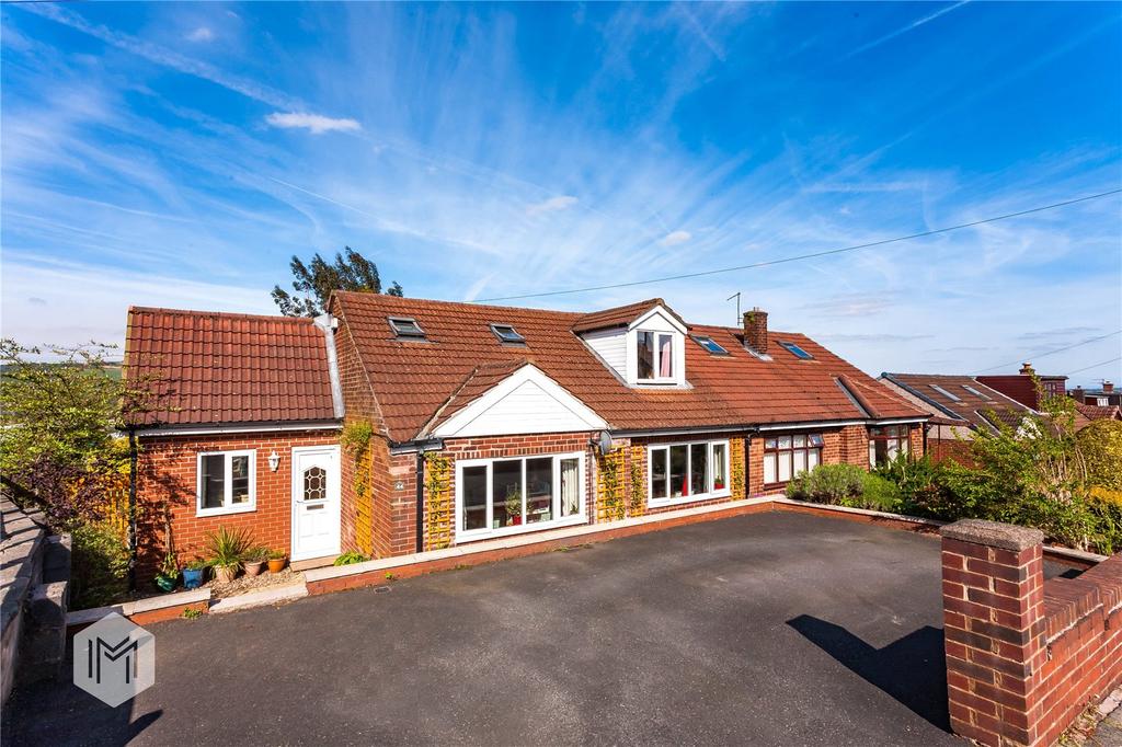 Hillside Avenue, Blackrod, Bolton, Greater Manchester, BL6 5BS 3 bed