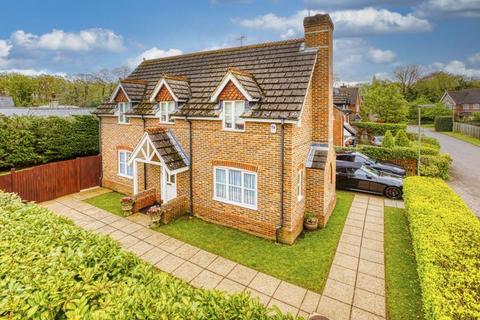 1 Home Close, Virginia Water, GU25 4DH