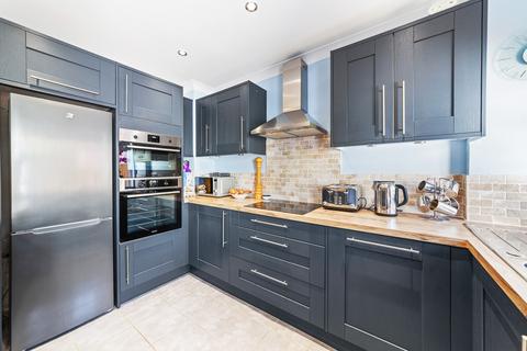 55 Read Road, Ashtead, KT21 2HX