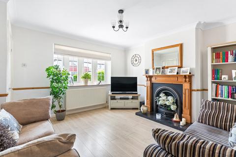 55 Read Road, Ashtead, KT21 2HX
