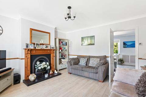 55 Read Road, Ashtead, KT21 2HX