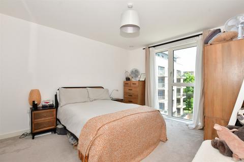 2 bedroom apartment for sale, Thunderer Street, London