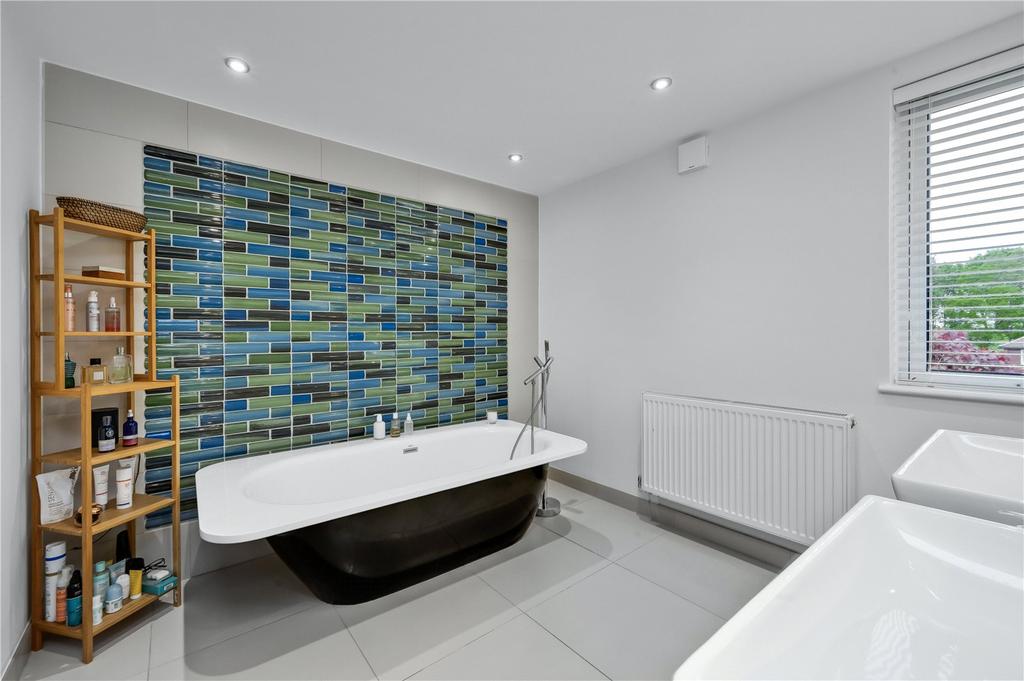 En Suite Bathroom