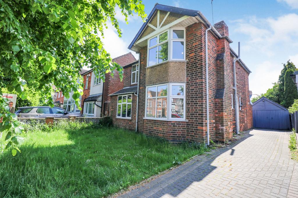 Clifton Road, Rugby, CV21 3 bed detached house for sale £275,000