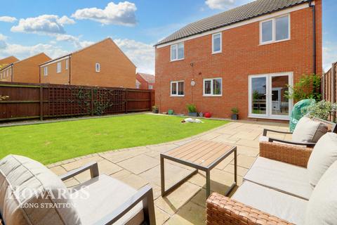 75 Harvest Way, Harleston, IP20 9GE