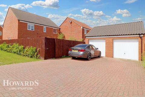 75 Harvest Way, Harleston, IP20 9GE
