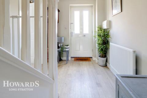 75 Harvest Way, Harleston, IP20 9GE