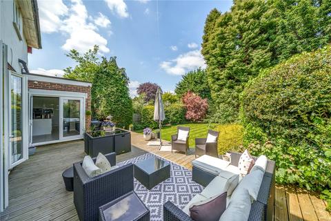 40 Lammas Lane, Esher, KT10 8PD