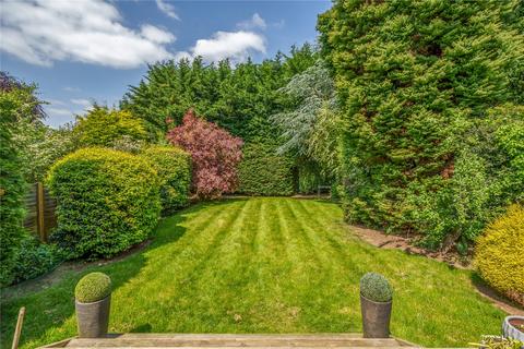 40 Lammas Lane, Esher, KT10 8PD