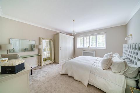 40 Lammas Lane, Esher, KT10 8PD