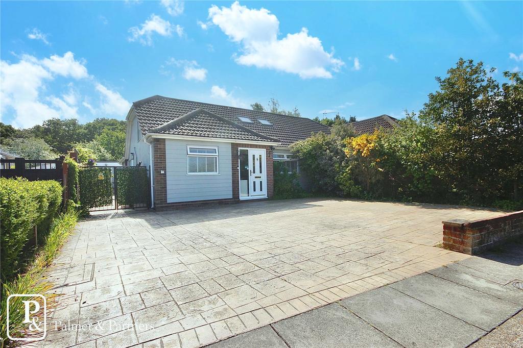 Gleneagles Drive, Ipswich, Suffolk, IP4 3 bed bungalow for sale £410,000