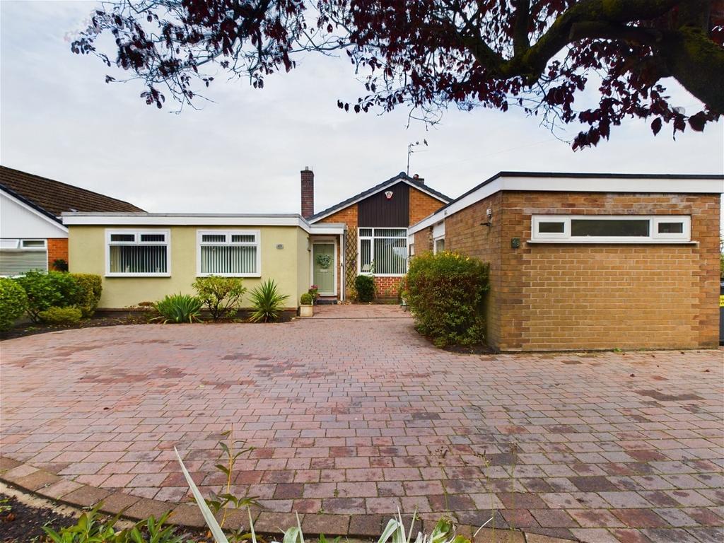 GREETBY HILL, ORMSKIRK 3 bed detached bungalow for sale £480,000