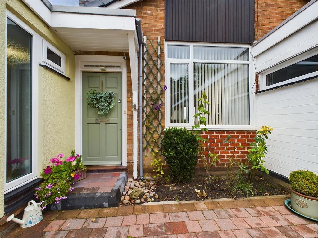 GREETBY HILL, ORMSKIRK 3 bed detached bungalow for sale £480,000
